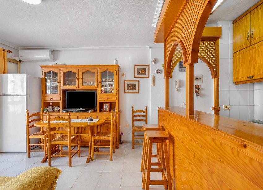 Resale - Apartament / Duplex - Torrevieja - La Mata