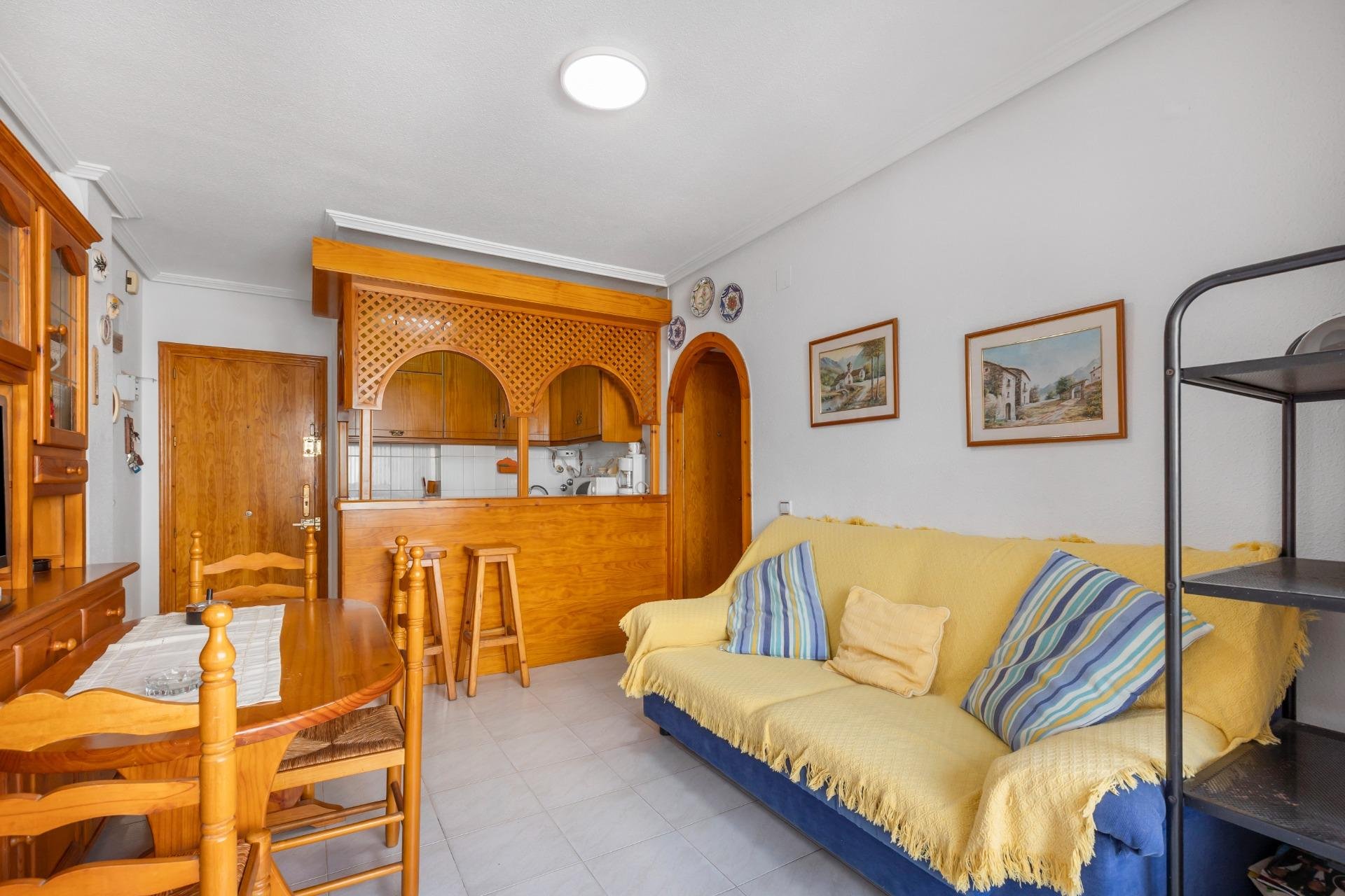 Resale - Apartament / Duplex - Torrevieja - La Mata