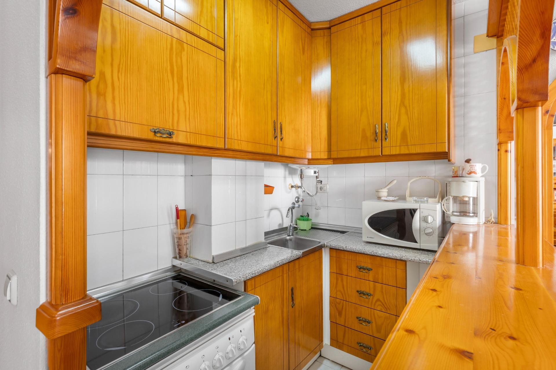 Resale - Apartament / Duplex - Torrevieja - La Mata