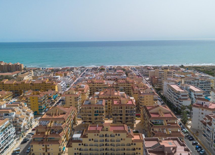Resale - Apartament / Duplex - Torrevieja - La Mata