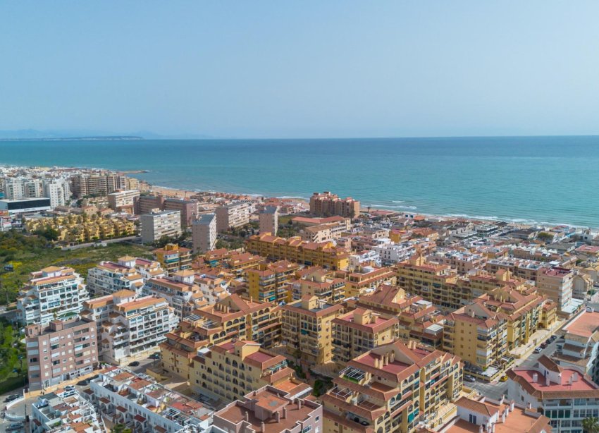 Resale - Apartament / Duplex - Torrevieja - La Mata