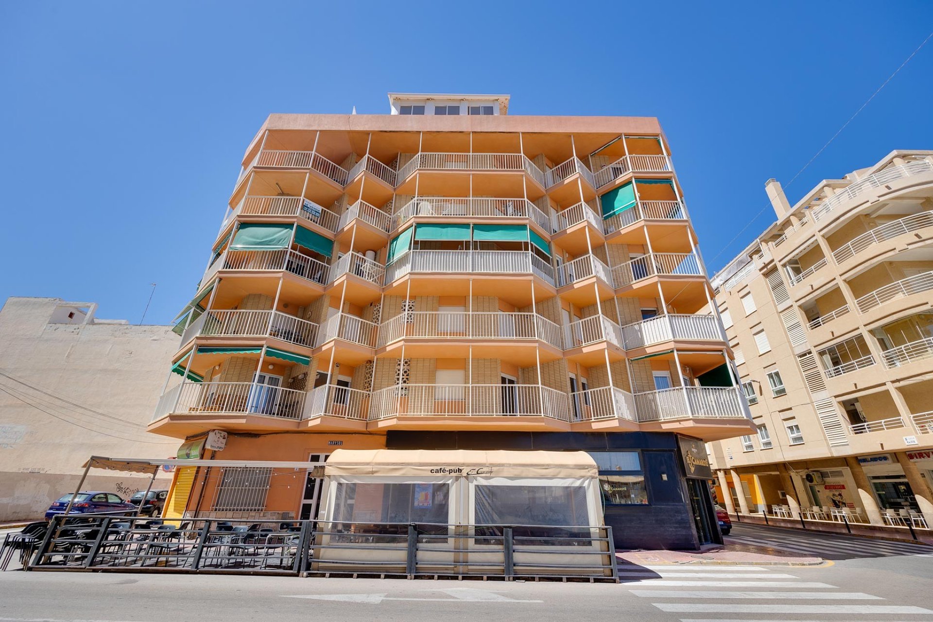 Resale - Apartament / Duplex - Torrevieja - La Mata