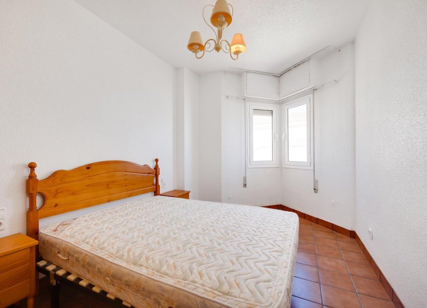Resale - Apartament / Duplex - Torrevieja - La Mata