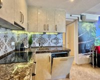 Resale - Apartament / Duplex - Torrevieja - La Mata