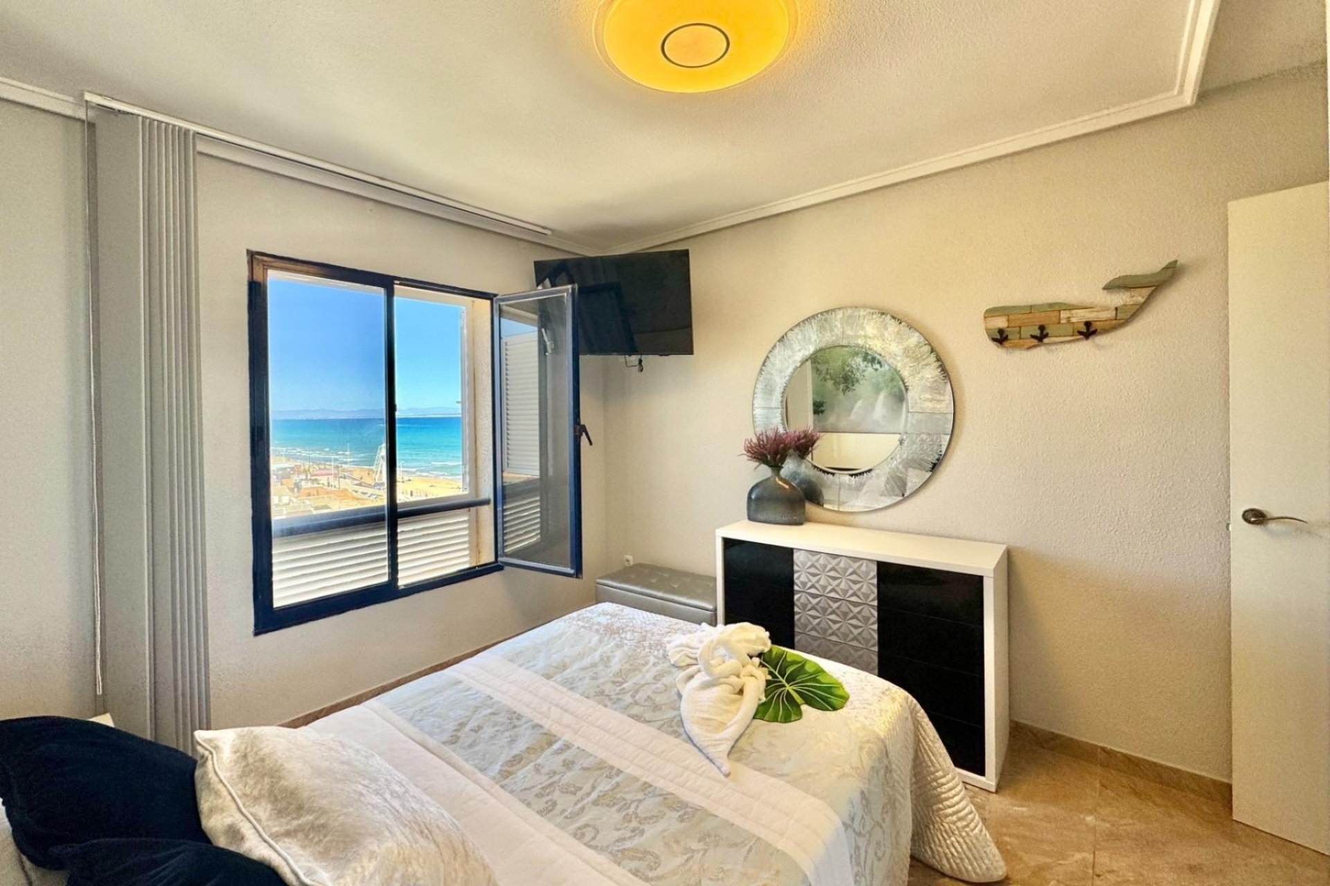 Resale - Apartament / Duplex - Torrevieja - La Mata