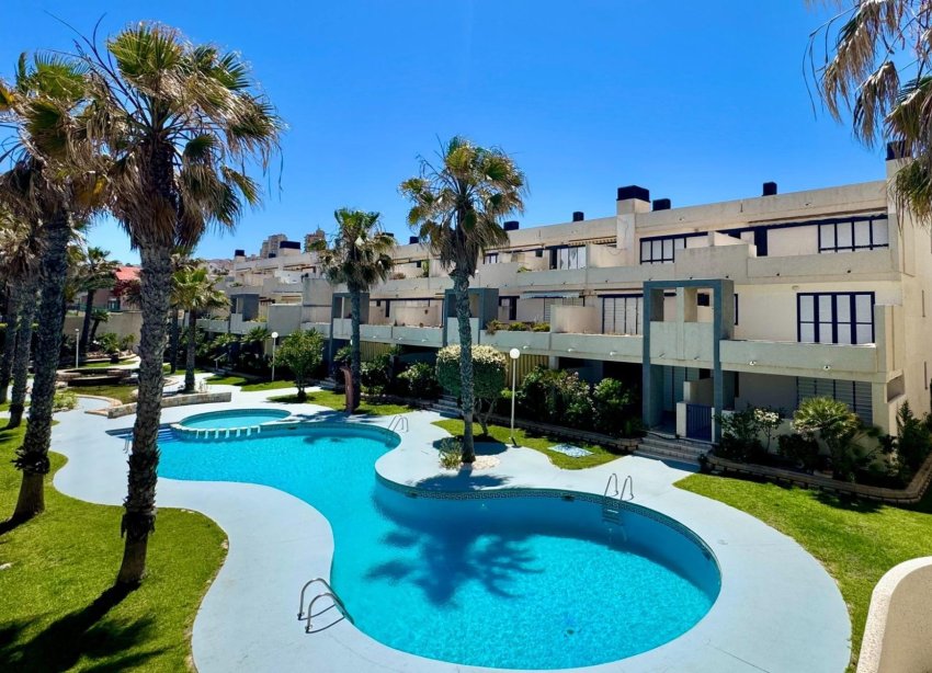 Resale - Apartament / Duplex - Torrevieja - La Mata