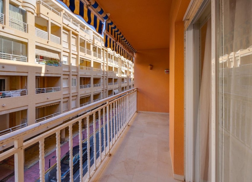 Resale - Apartament / Duplex - Torrevieja - La Mata