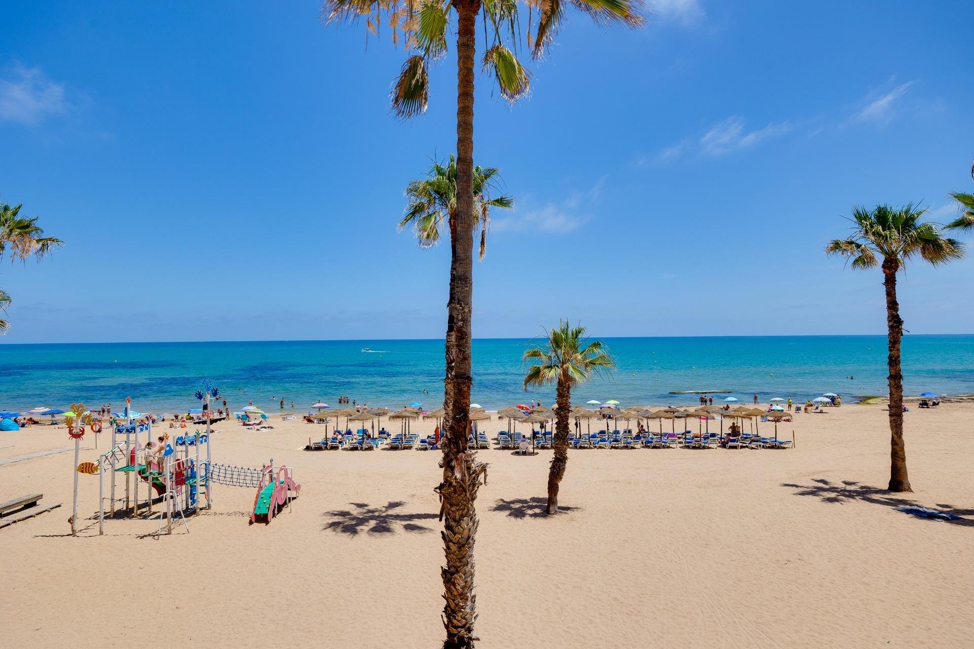 Resale - Apartament / Duplex - Torrevieja - La Mata