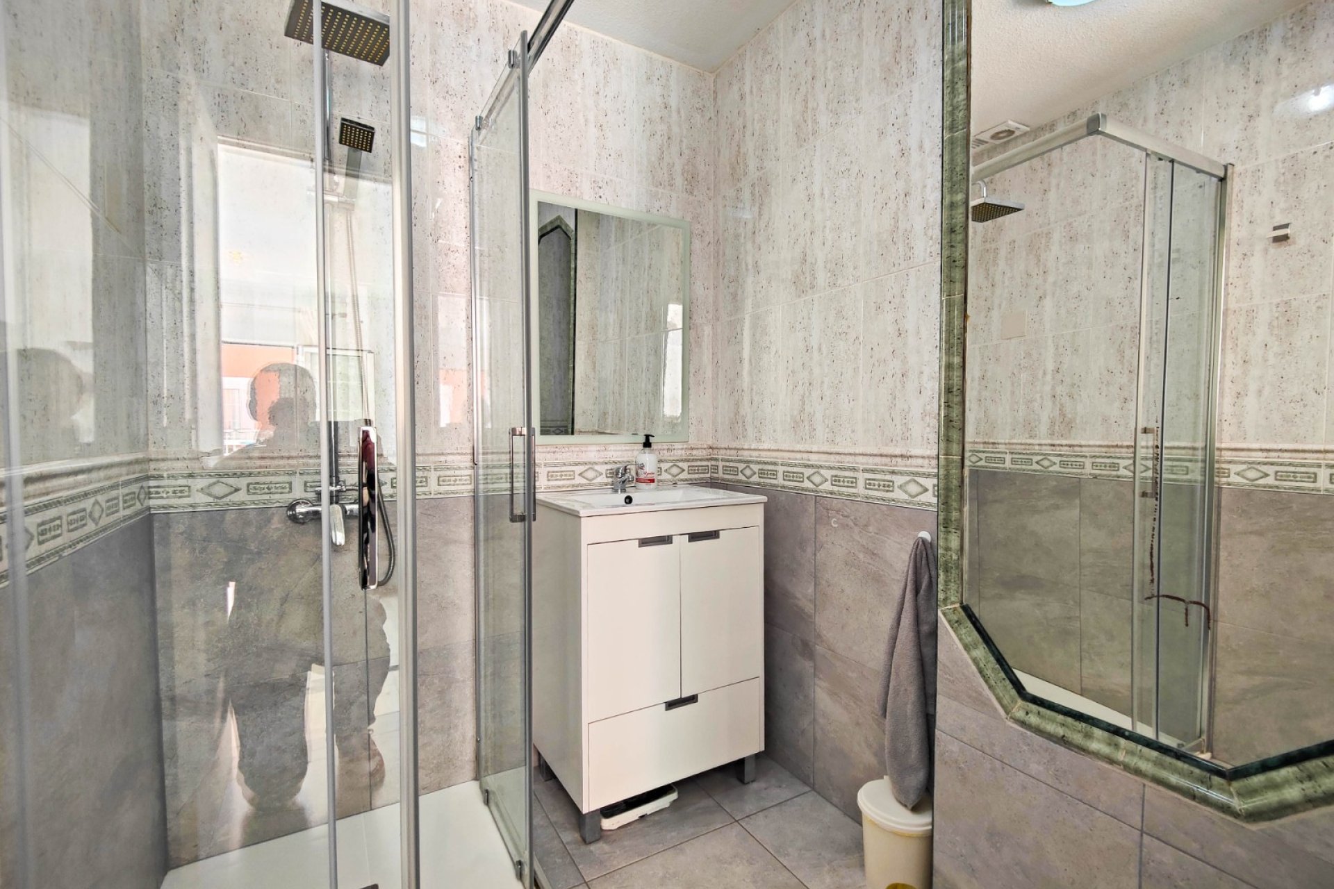 Resale - Apartament / Duplex - Torrevieja - La Mata