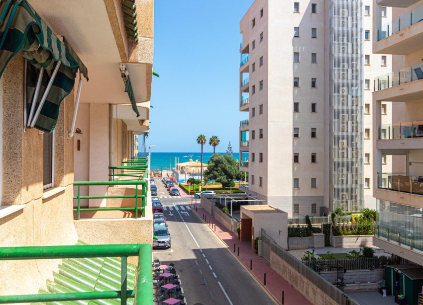 Resale - Apartament / Duplex - Torrevieja - La Mata