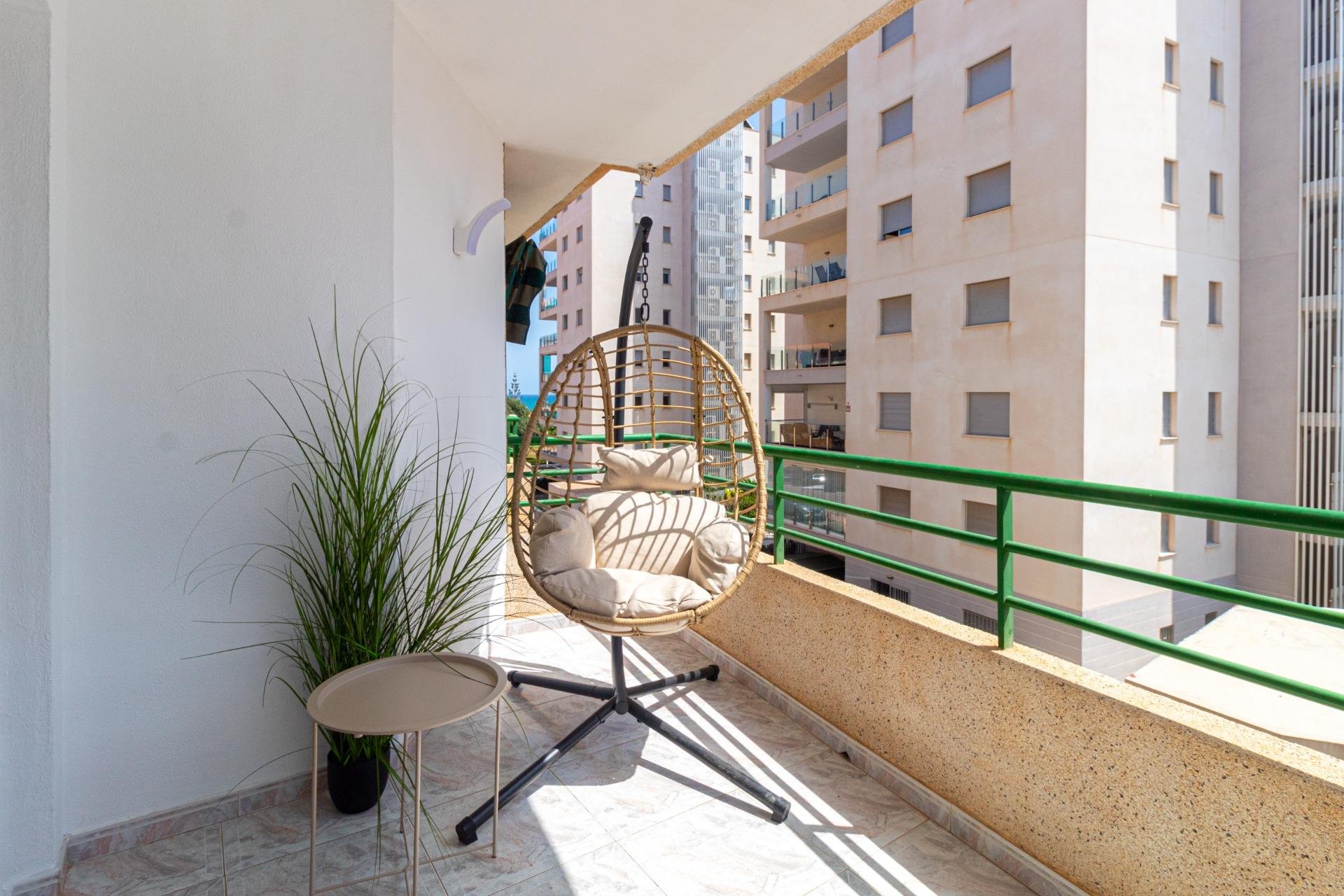Resale - Apartament / Duplex - Torrevieja - La Mata