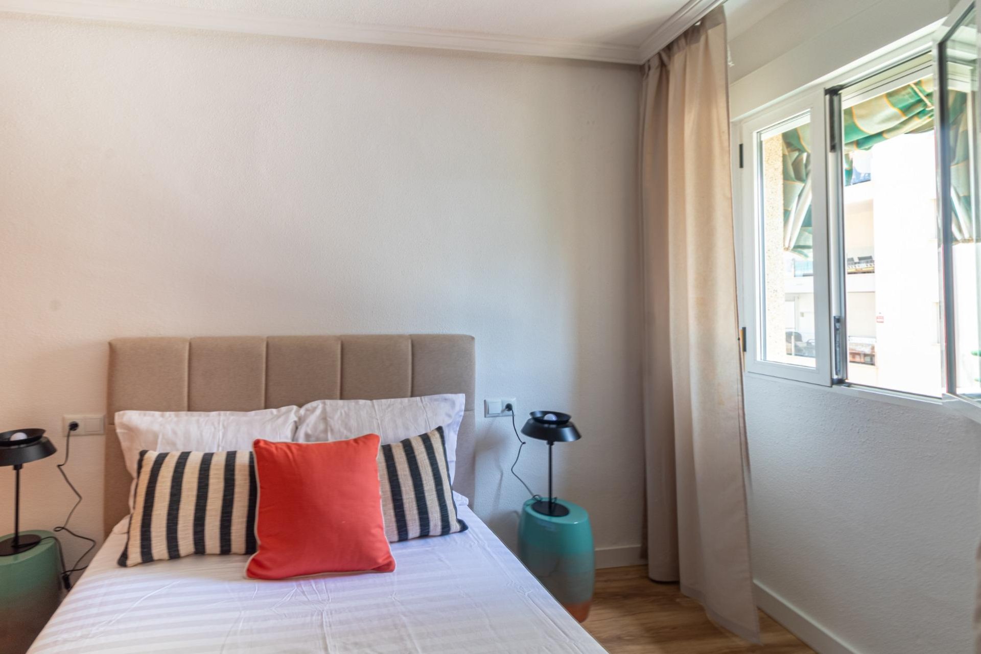 Resale - Apartament / Duplex - Torrevieja - La Mata