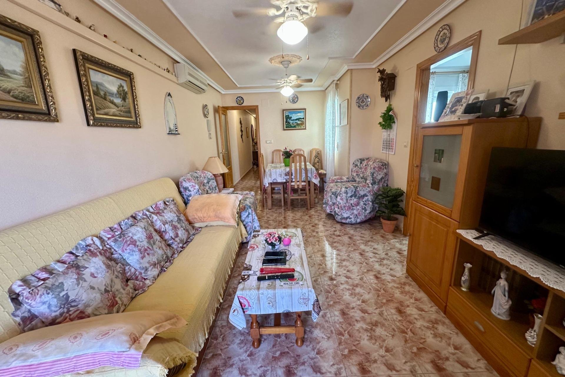 Resale - Apartament / Duplex - Torrevieja - La Mata