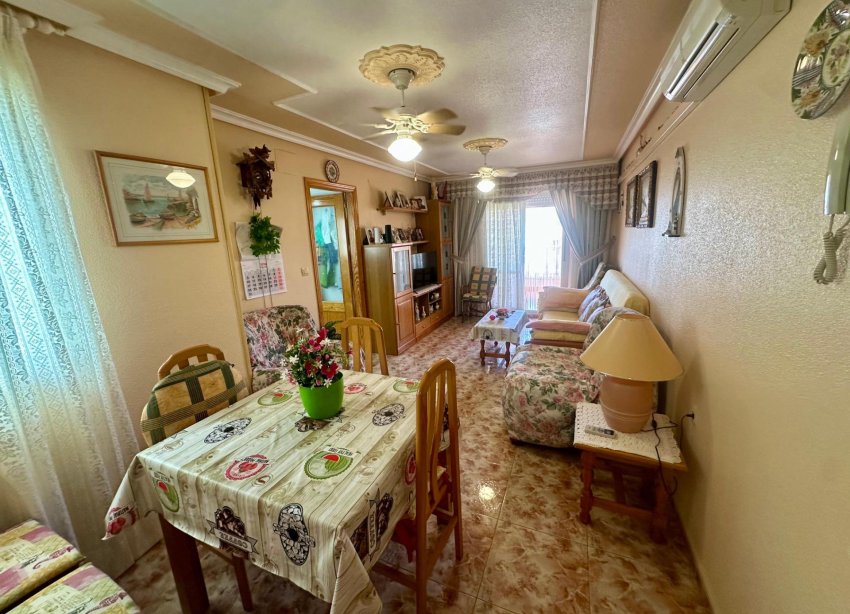 Resale - Apartament / Duplex - Torrevieja - La Mata