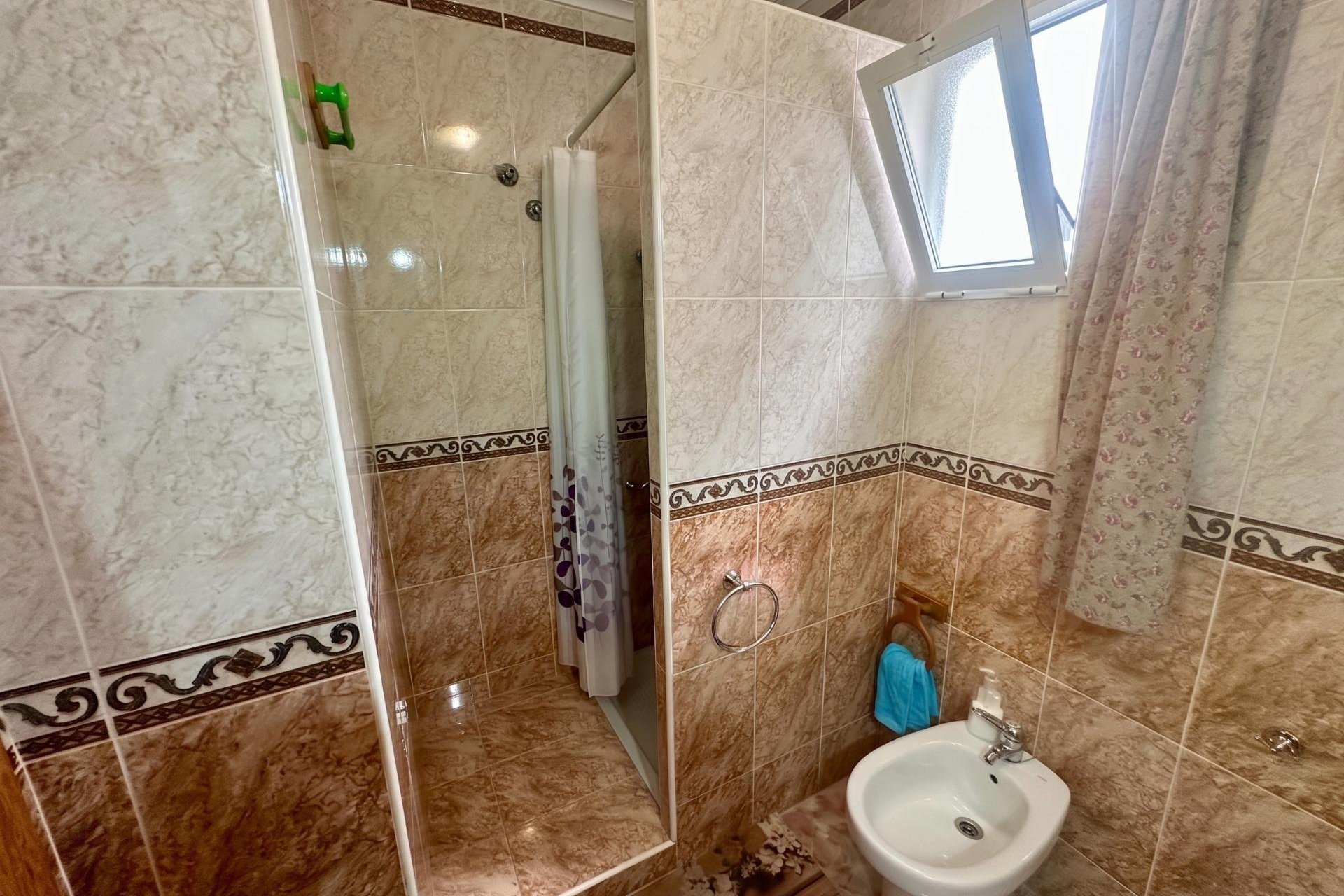 Resale - Apartament / Duplex - Torrevieja - La Mata