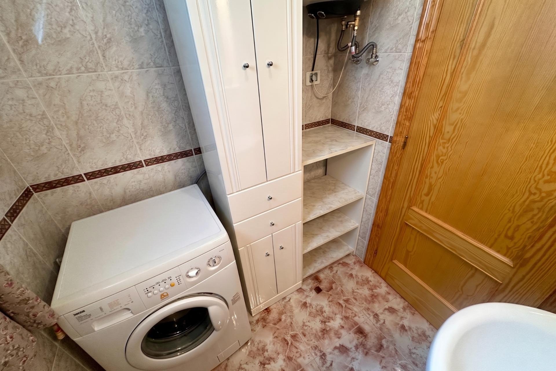 Resale - Apartament / Duplex - Torrevieja - La Mata