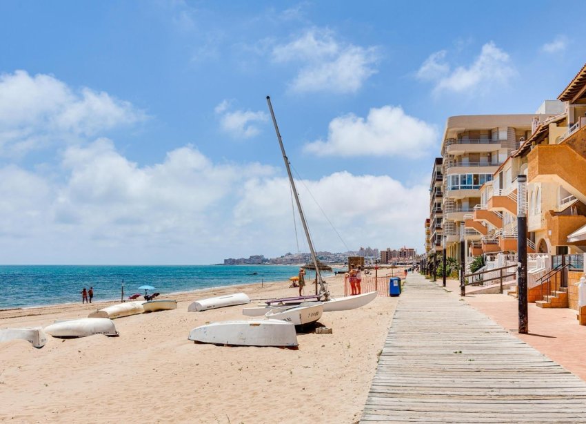 Resale - Apartament / Duplex - Torrevieja - La Mata