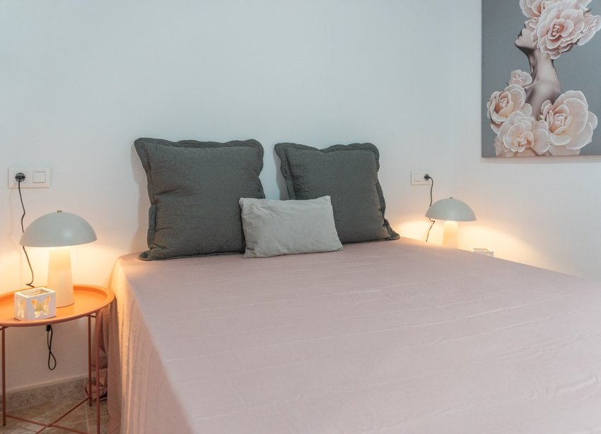 Resale - Apartament / Duplex - Torrevieja - La Mata