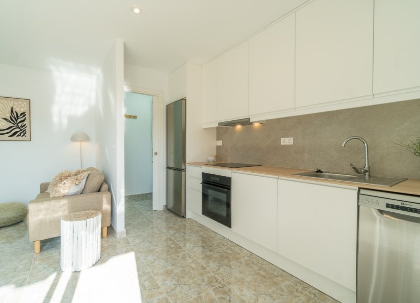 Resale - Apartament / Duplex - Torrevieja - La Mata