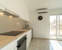 Resale - Apartament / Duplex - Torrevieja - La Mata