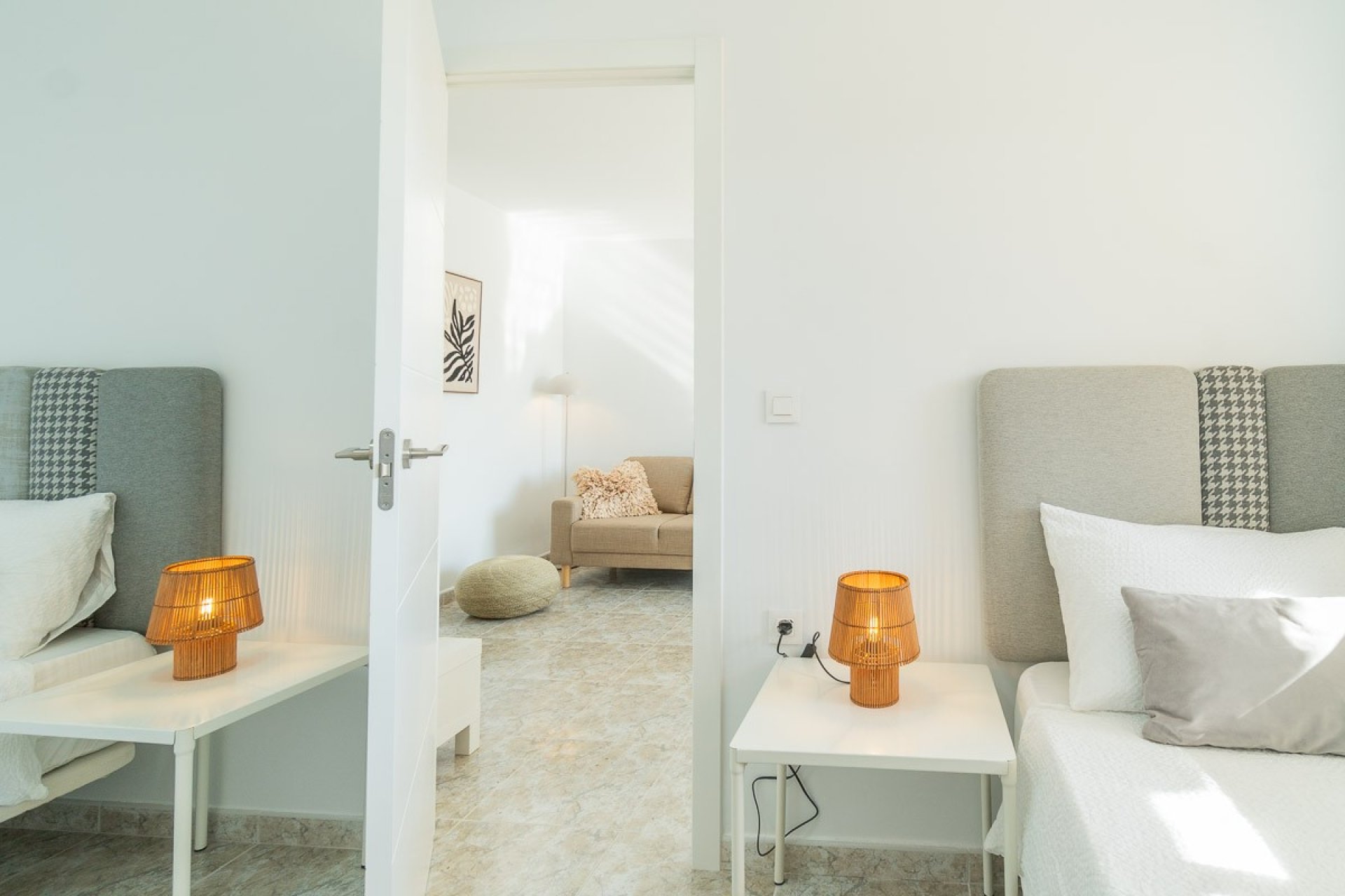 Resale - Apartament / Duplex - Torrevieja - La Mata