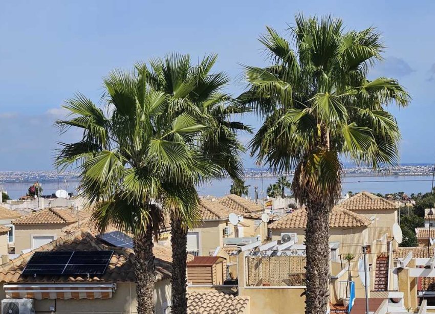 Resale - Apartament / Duplex - Torrevieja - Los Altos