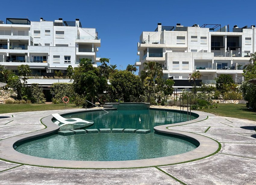 Resale - Apartament / Duplex - Torrevieja - Los Altos