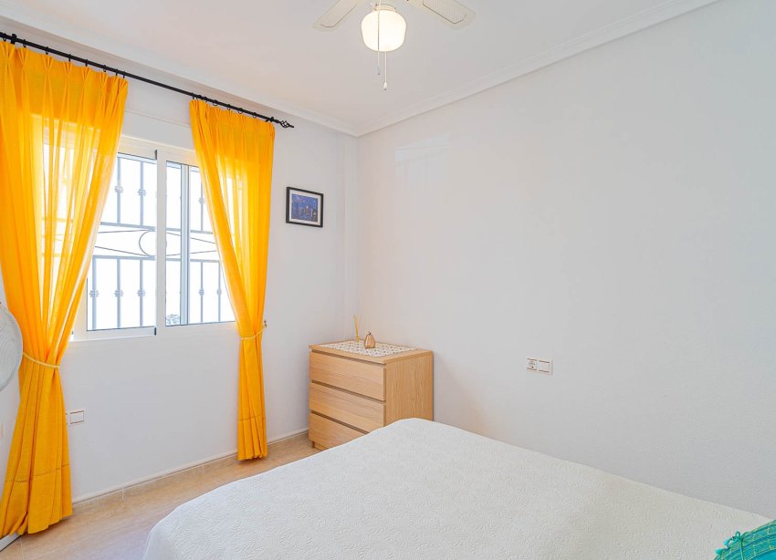 Resale - Apartament / Duplex - Torrevieja - Los Altos