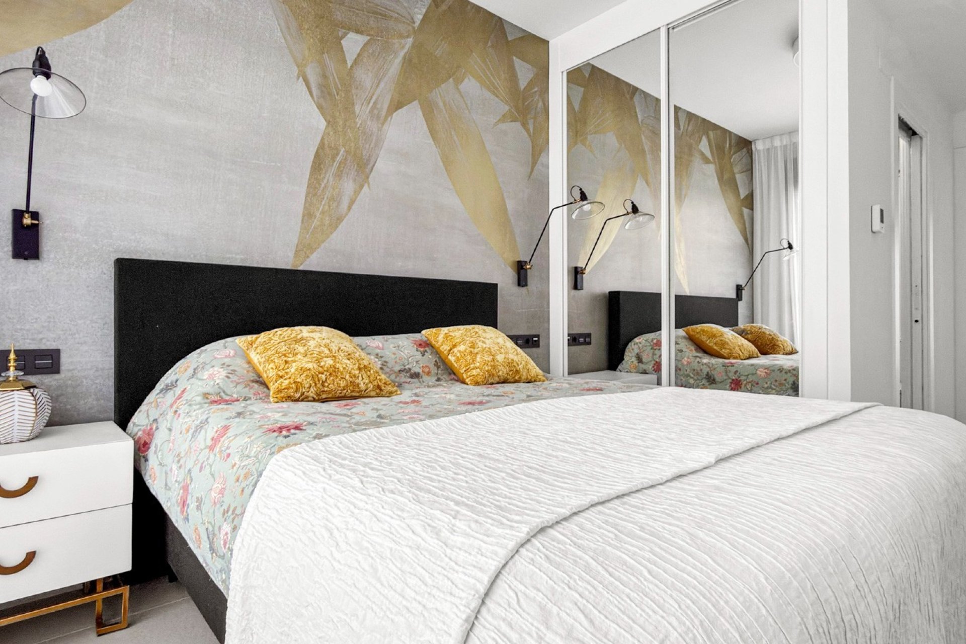 Resale - Apartament / Duplex - Torrevieja - Los Balcones