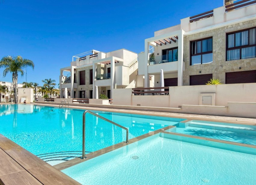 Resale - Apartament / Duplex - Torrevieja - Los Balcones