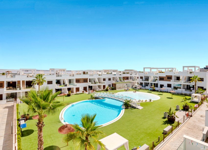 Resale - Apartament / Duplex - Torrevieja - Los Balcones