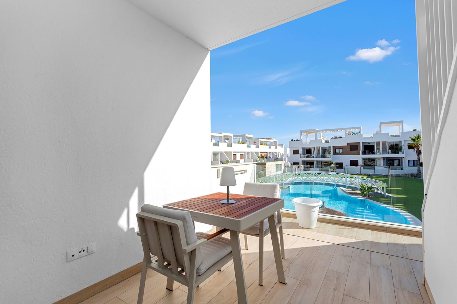 Resale - Apartament / Duplex - Torrevieja - Los Balcones