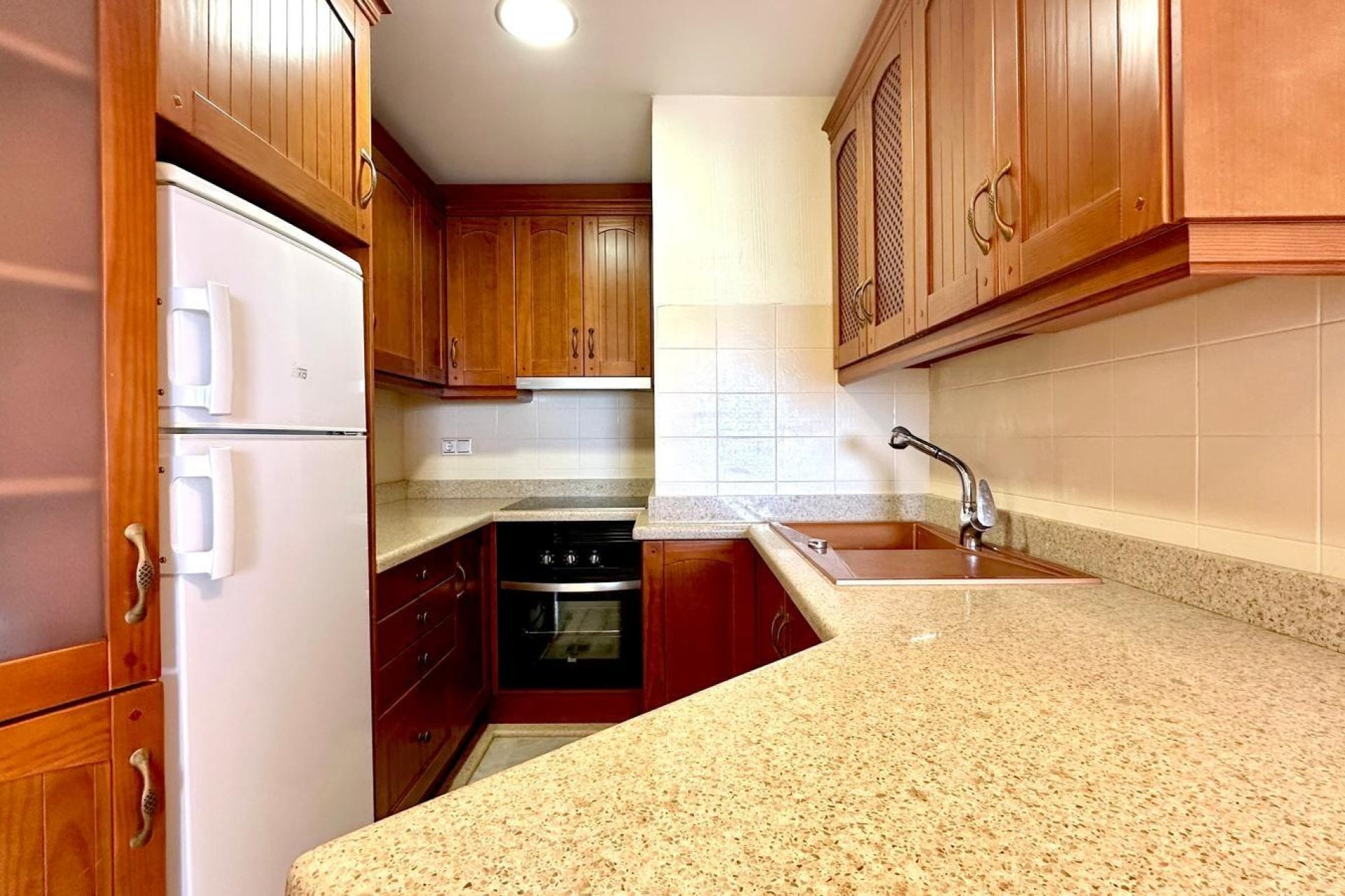 Resale - Apartament / Duplex - Torrevieja - Los Frutales