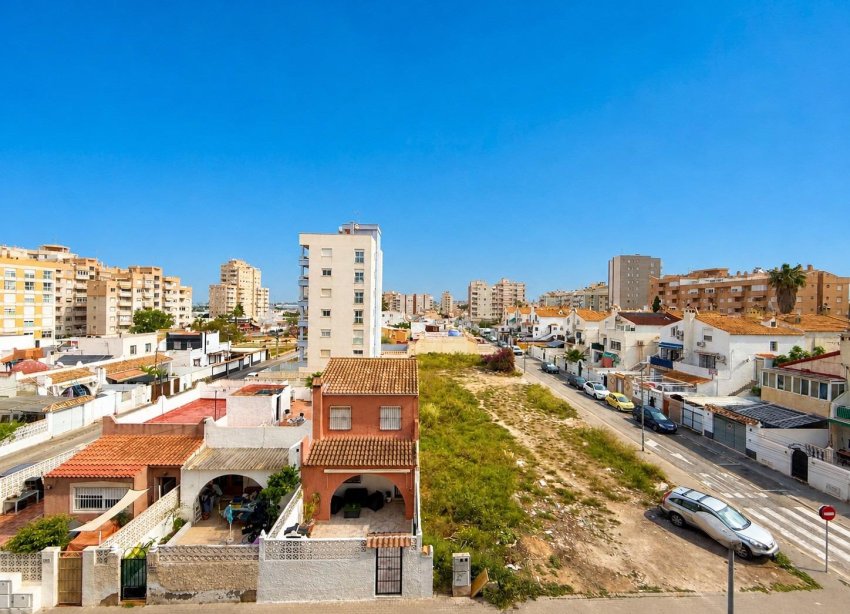Resale - Apartament / Duplex - Torrevieja - Nueva Torrevieja