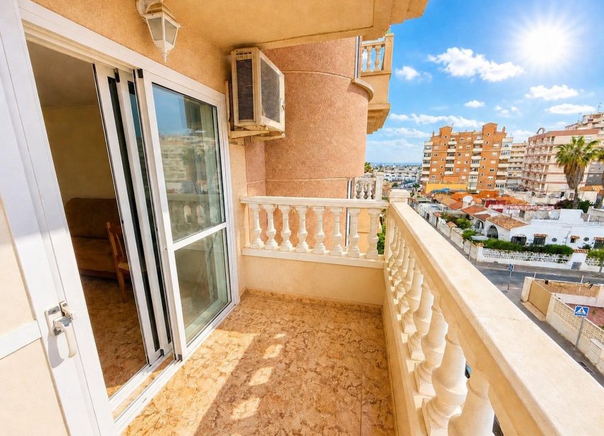 Resale - Apartament / Duplex - Torrevieja - Nueva Torrevieja