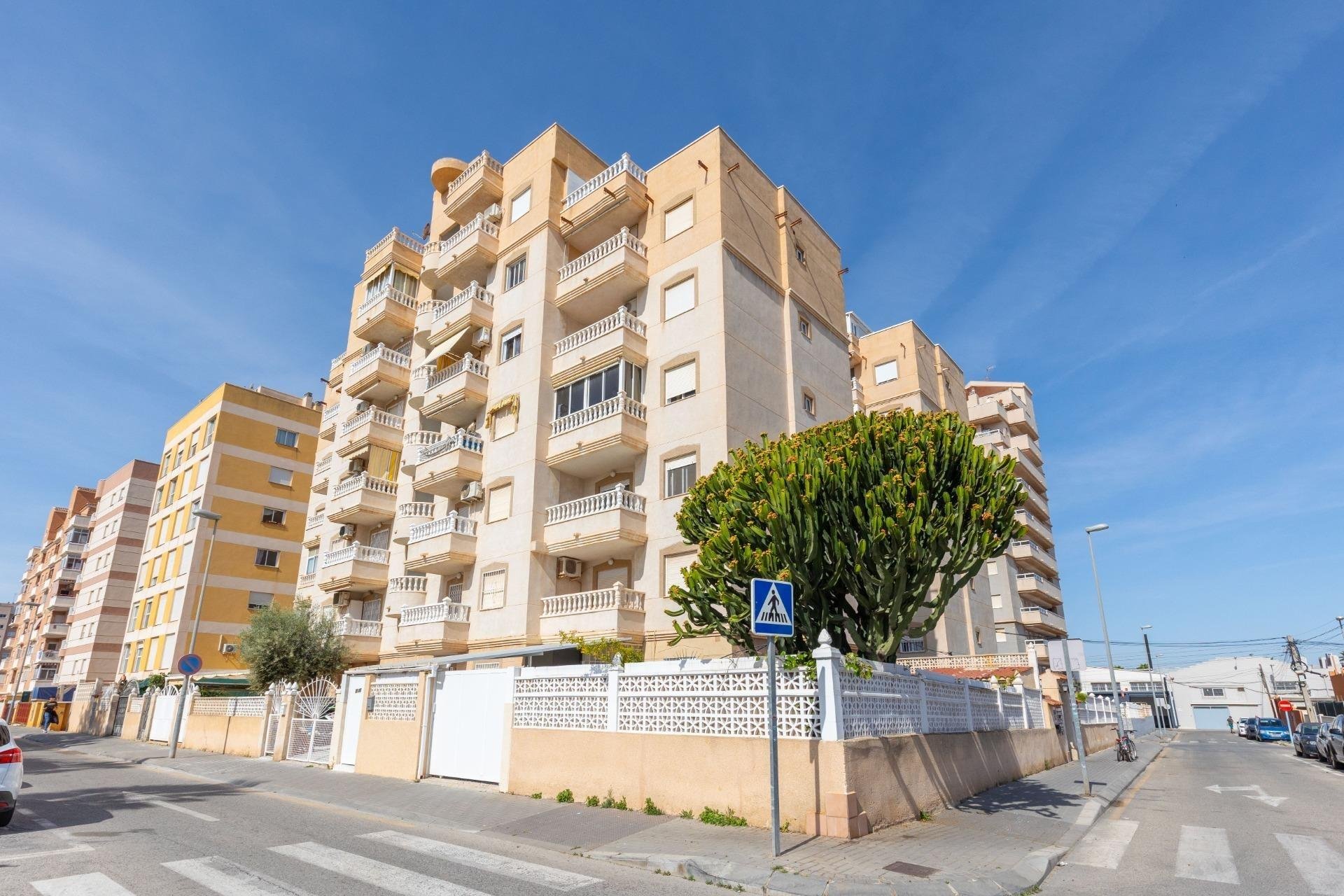 Resale - Apartament / Duplex - Torrevieja - Nueva Torrevieja