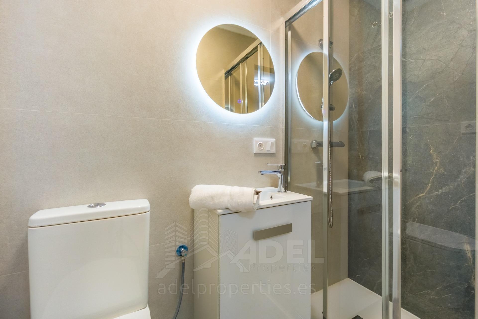 Resale - Apartament / Duplex - Torrevieja - Parque de Las Naciones