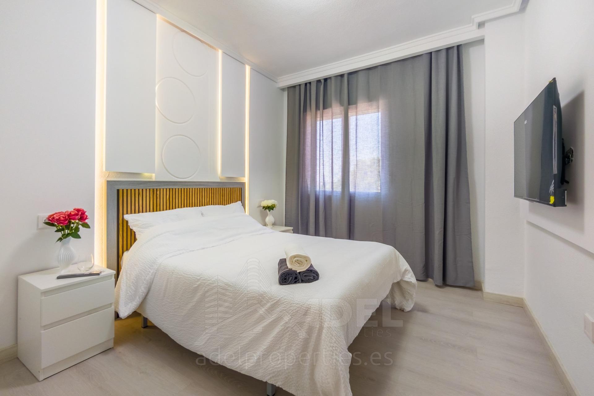 Resale - Apartament / Duplex - Torrevieja - Parque de Las Naciones