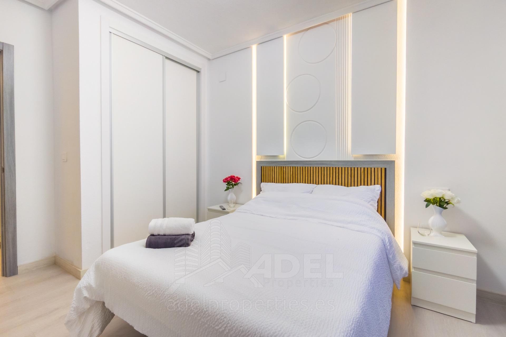 Resale - Apartament / Duplex - Torrevieja - Parque de Las Naciones