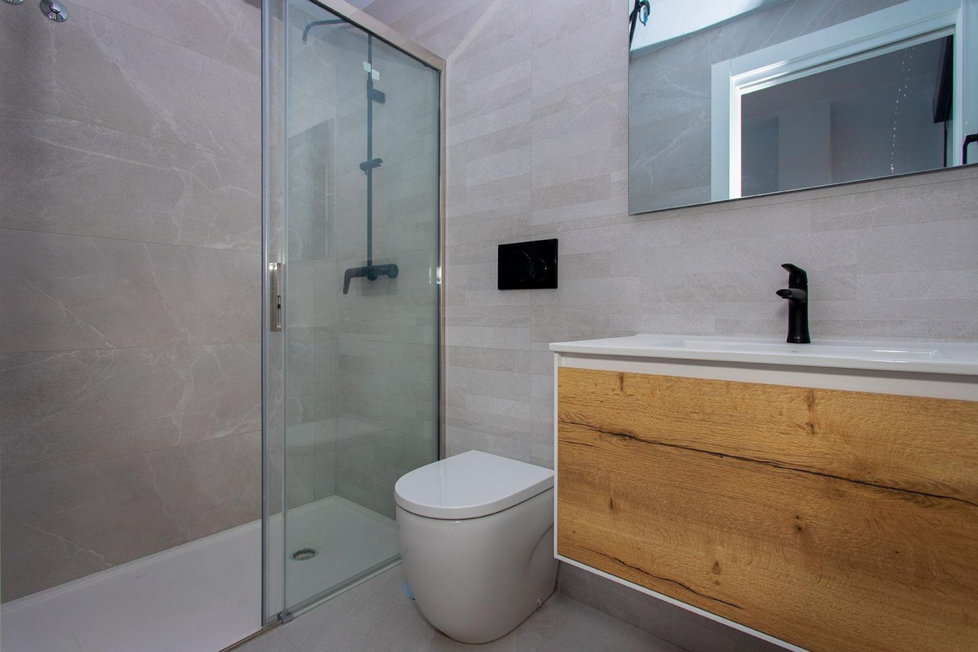 Resale - Apartament / Duplex - Torrevieja - Paseo maritimo