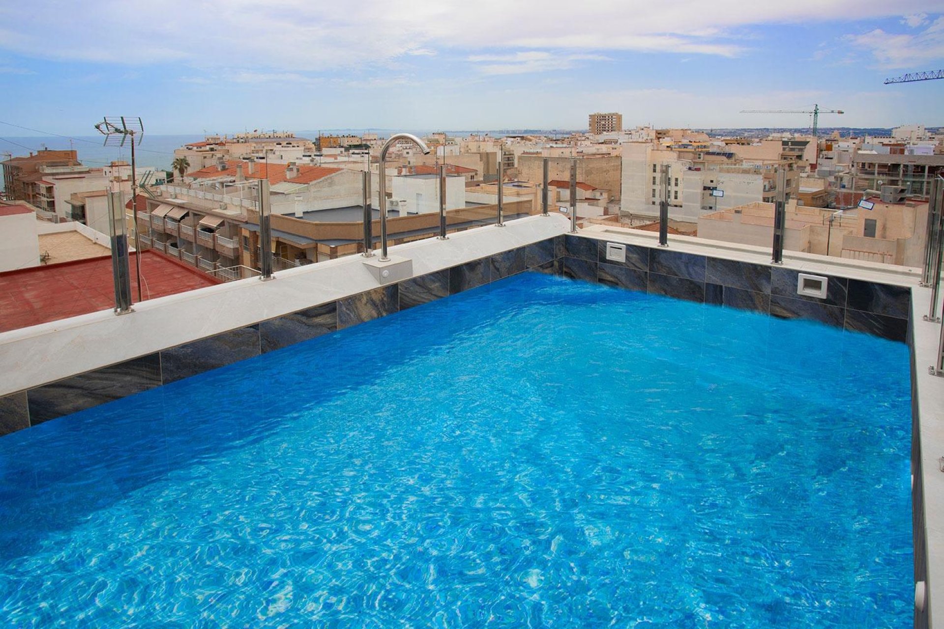 Resale - Apartament / Duplex - Torrevieja - Paseo maritimo