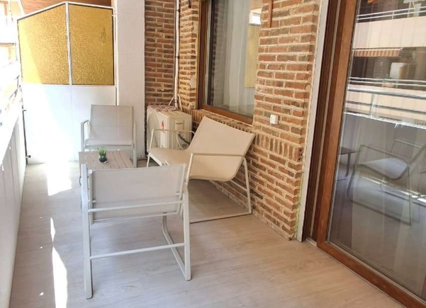 Resale - Apartament / Duplex - Torrevieja - Playa Acequion