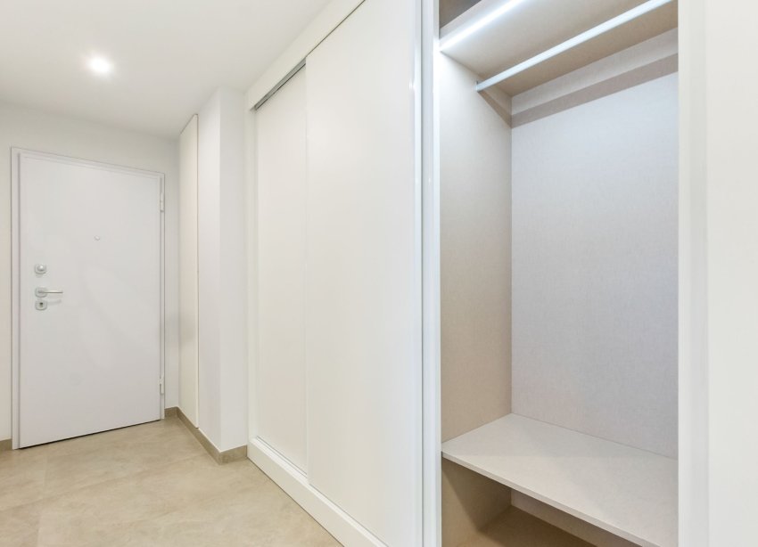Resale - Apartament / Duplex - Torrevieja - Playa de El Cura