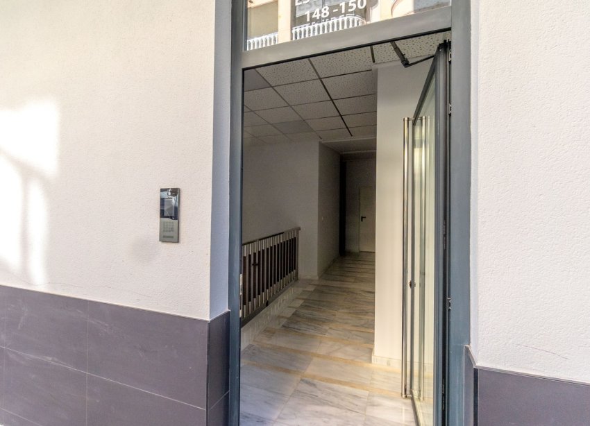 Resale - Apartament / Duplex - Torrevieja - Playa de El Cura