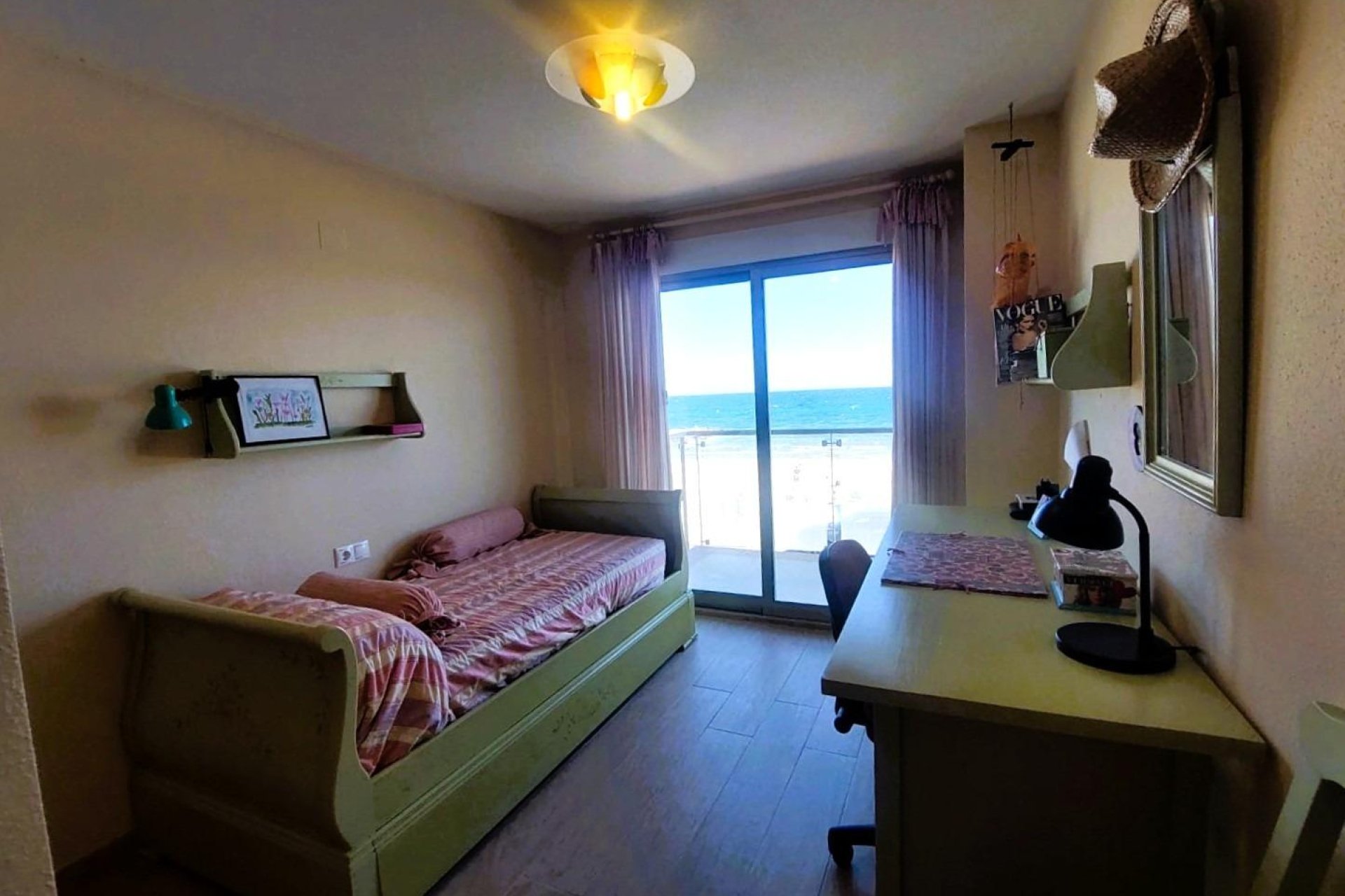 Resale - Apartament / Duplex - Torrevieja - Playa de los Locos