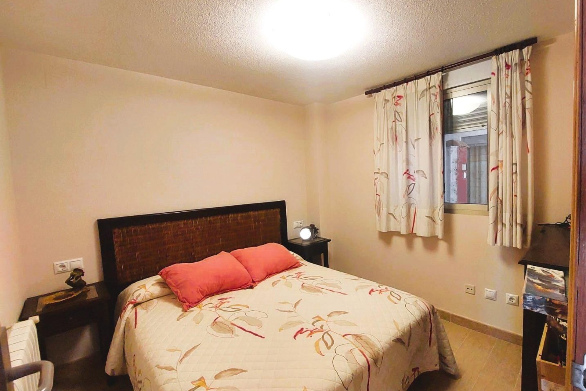 Resale - Apartament / Duplex - Torrevieja - Playa de los Locos