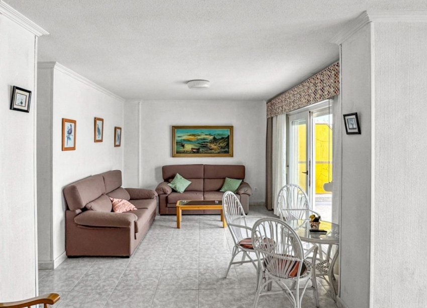 Resale - Apartament / Duplex - Torrevieja - Playa de los Locos