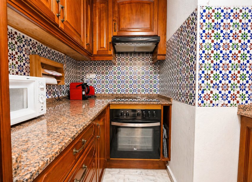 Resale - Apartament / Duplex - Torrevieja - Playa de los Locos