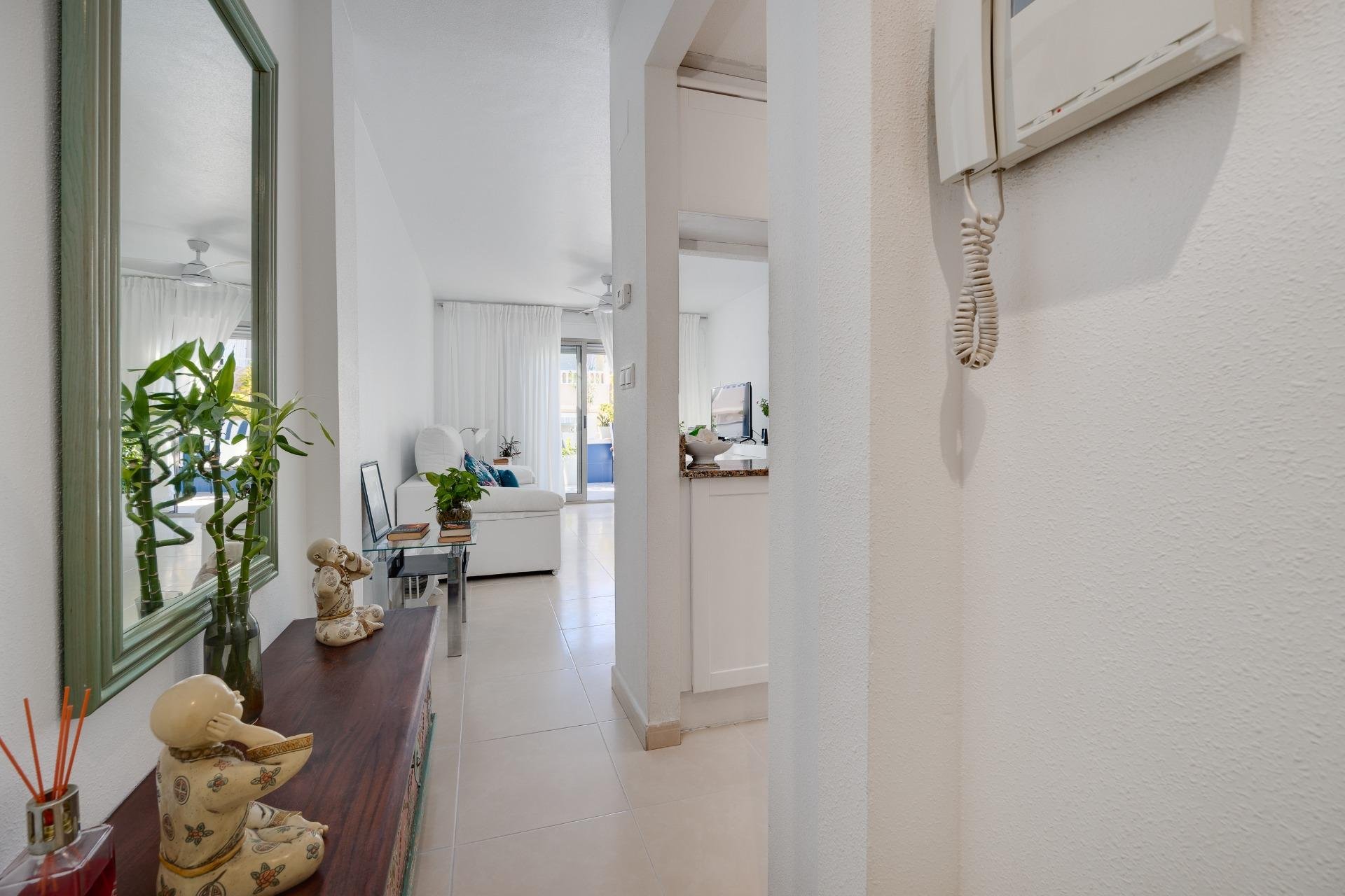 Resale - Apartament / Duplex - Torrevieja - Playa de los Locos