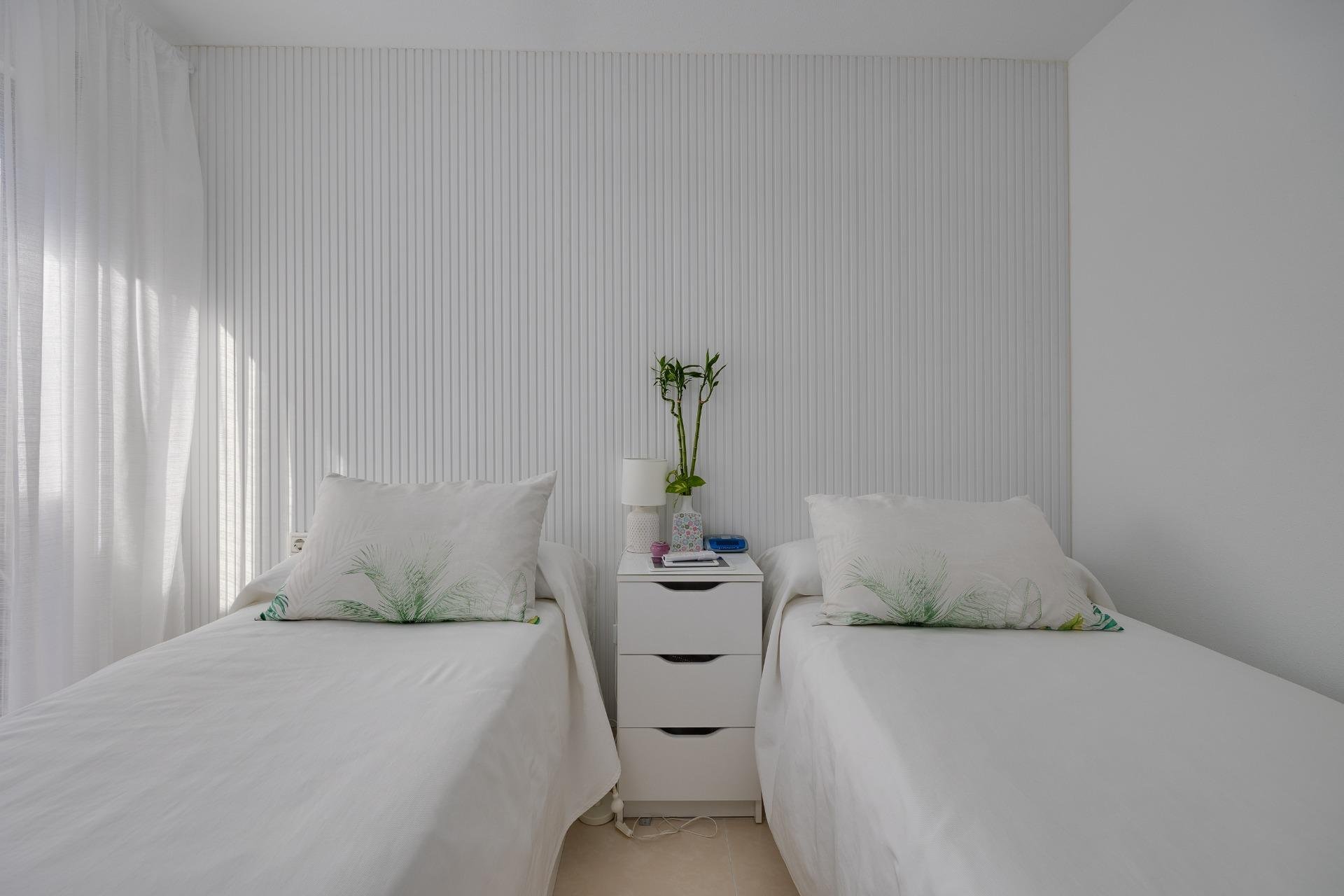 Resale - Apartament / Duplex - Torrevieja - Playa de los Locos